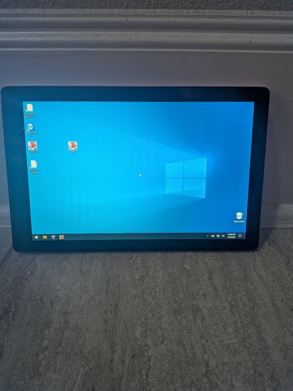 RCA W101SA23 Cambio 10.1" 32 GB Windows 2-in-1 Tablet pink